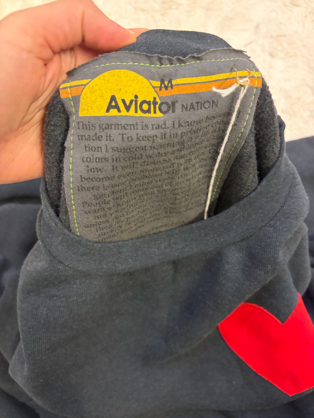 NWT Qviator Nation Heart Crew sweatshirt - Picture 4 of 6